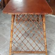 Bureau et fauteuil vintage en rotin