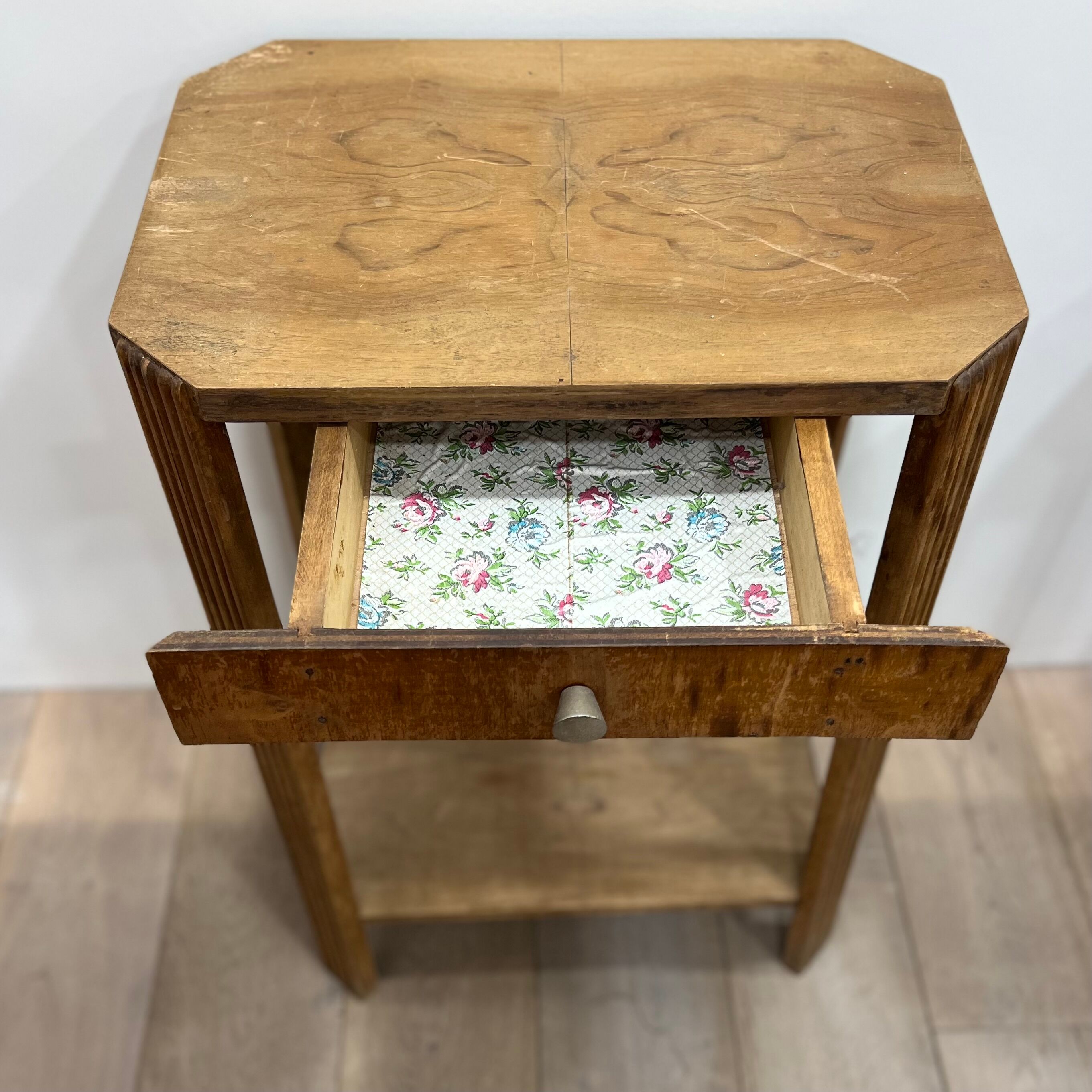 Console 30 years with drawer