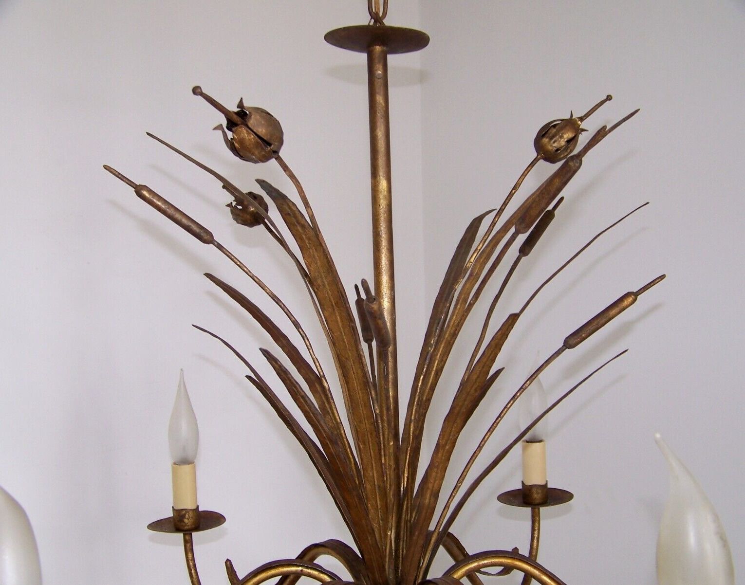Hollywood regency style bull rush gilt metal toleware 6 light chandelier 4369