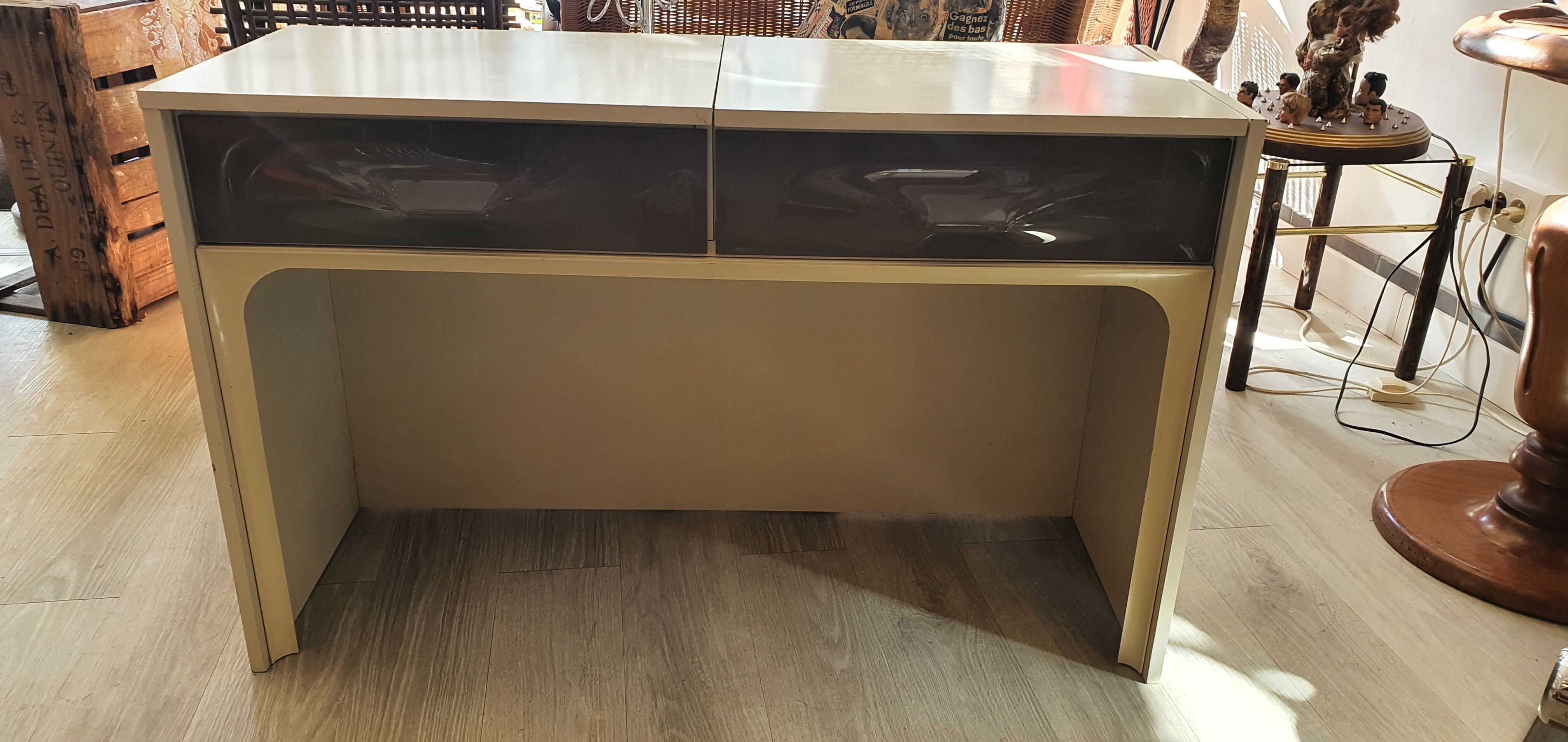Dressing table series DF2000 by Raymond Loewy editions Doubinski 1960