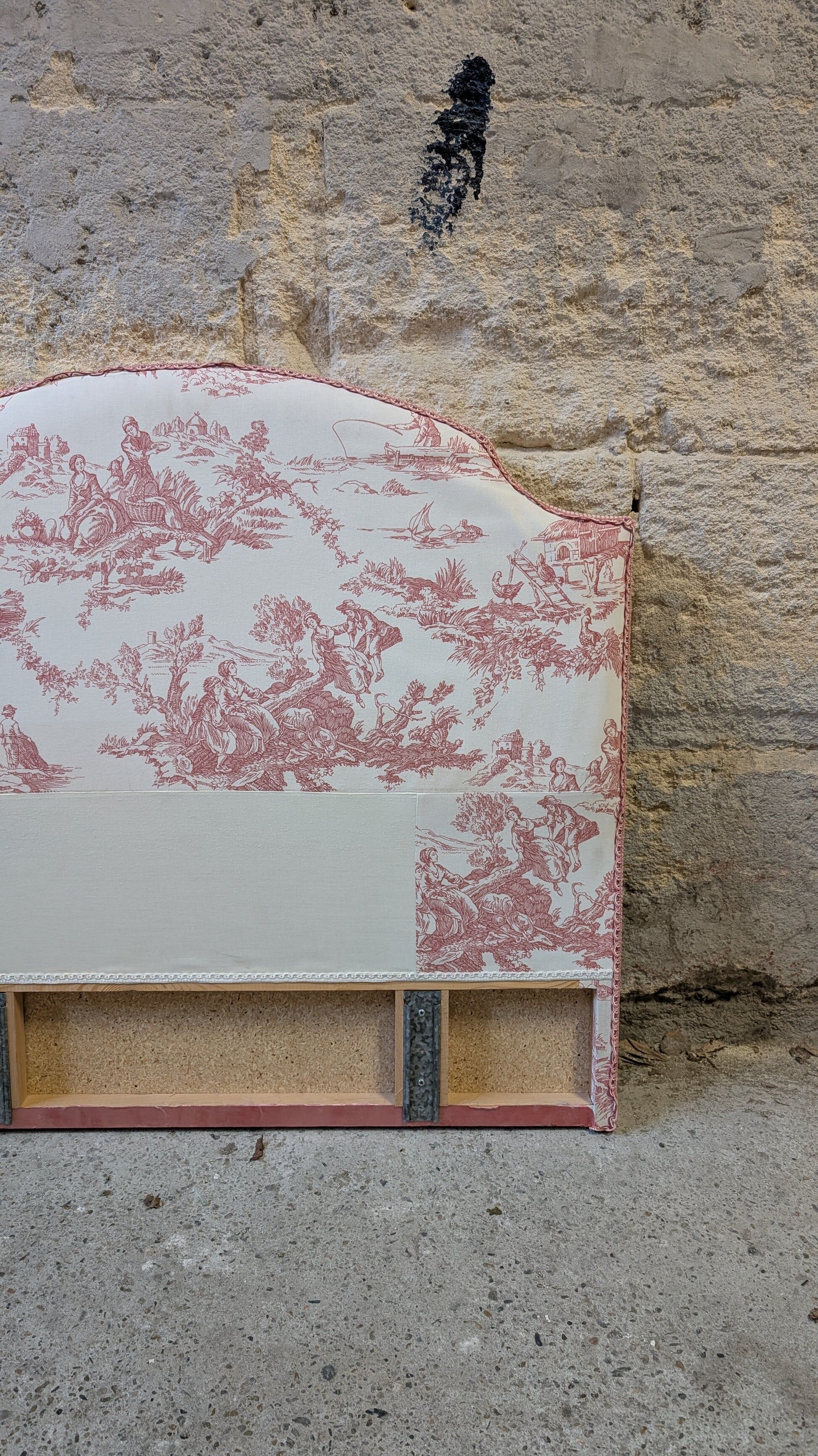 Headboard in toile de Jouy