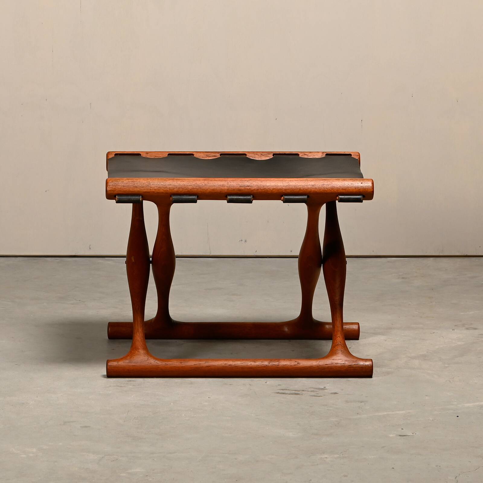 Poul Hundevad PH43 Guldhøj Stool in Teak and Black Leather, Denmark, 1960s