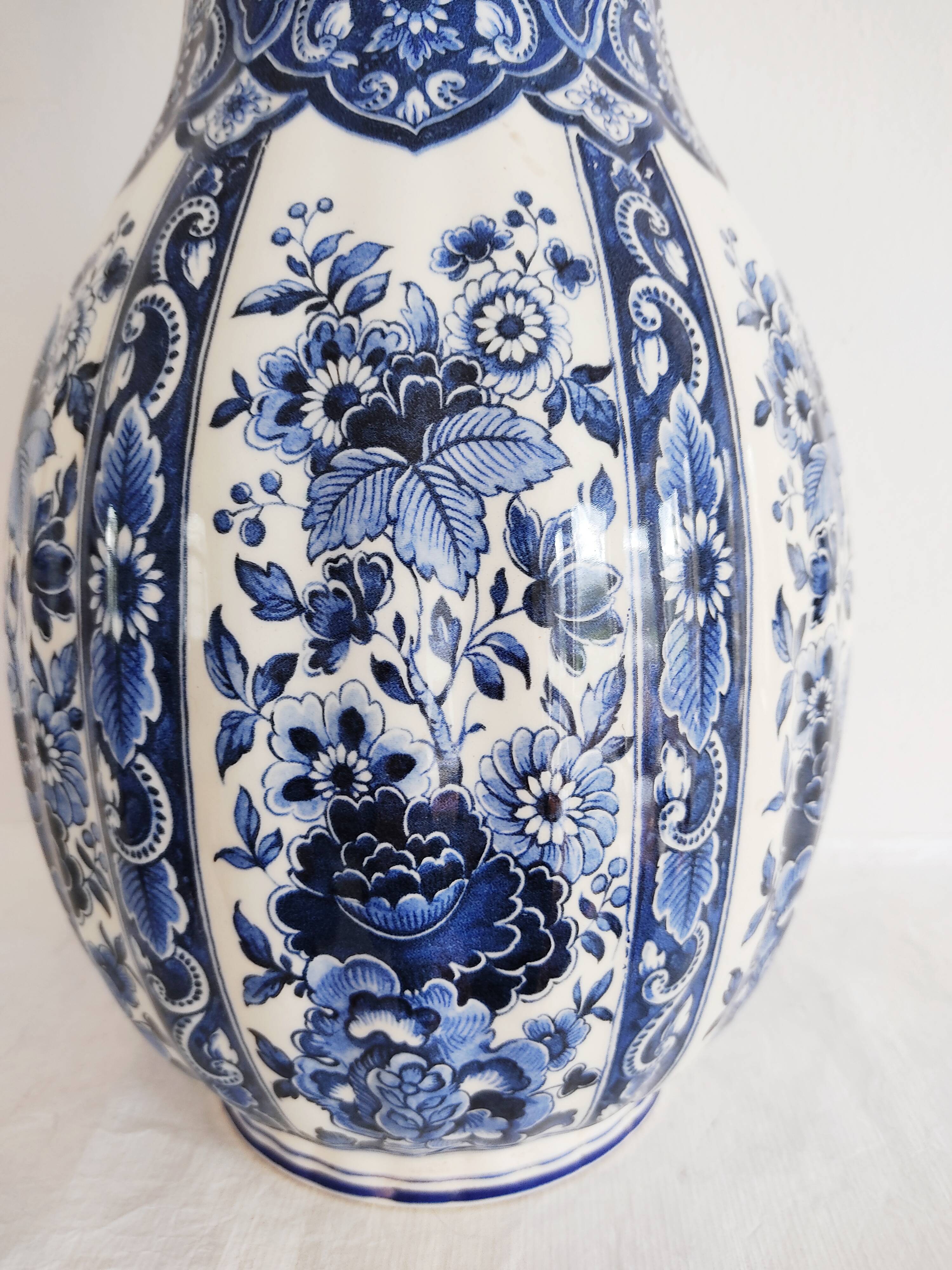 Vase decor Delft model Delfia Italy