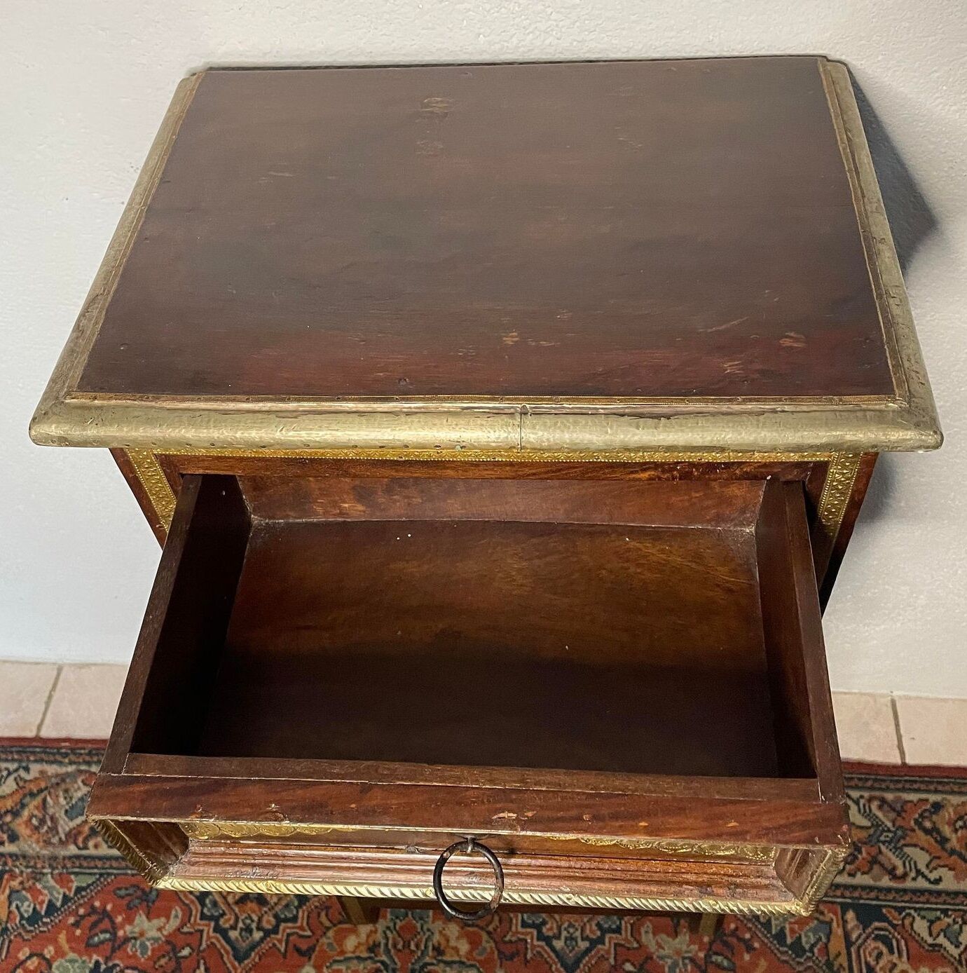 Stylish cabinet bottle rack