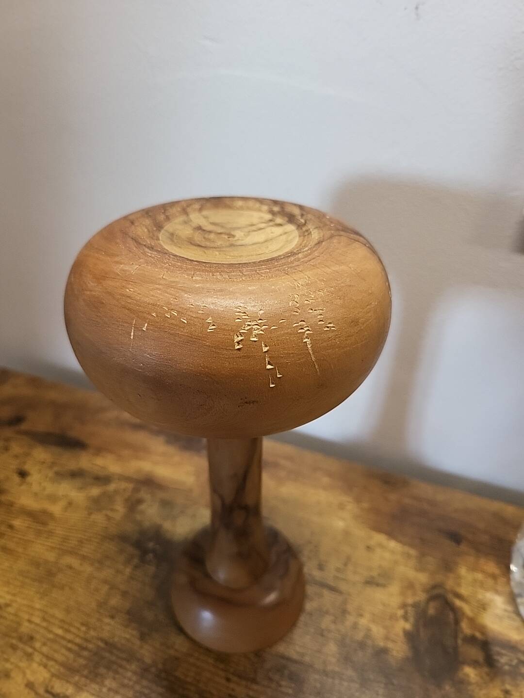 Porte chapeau en bois tourné, buis