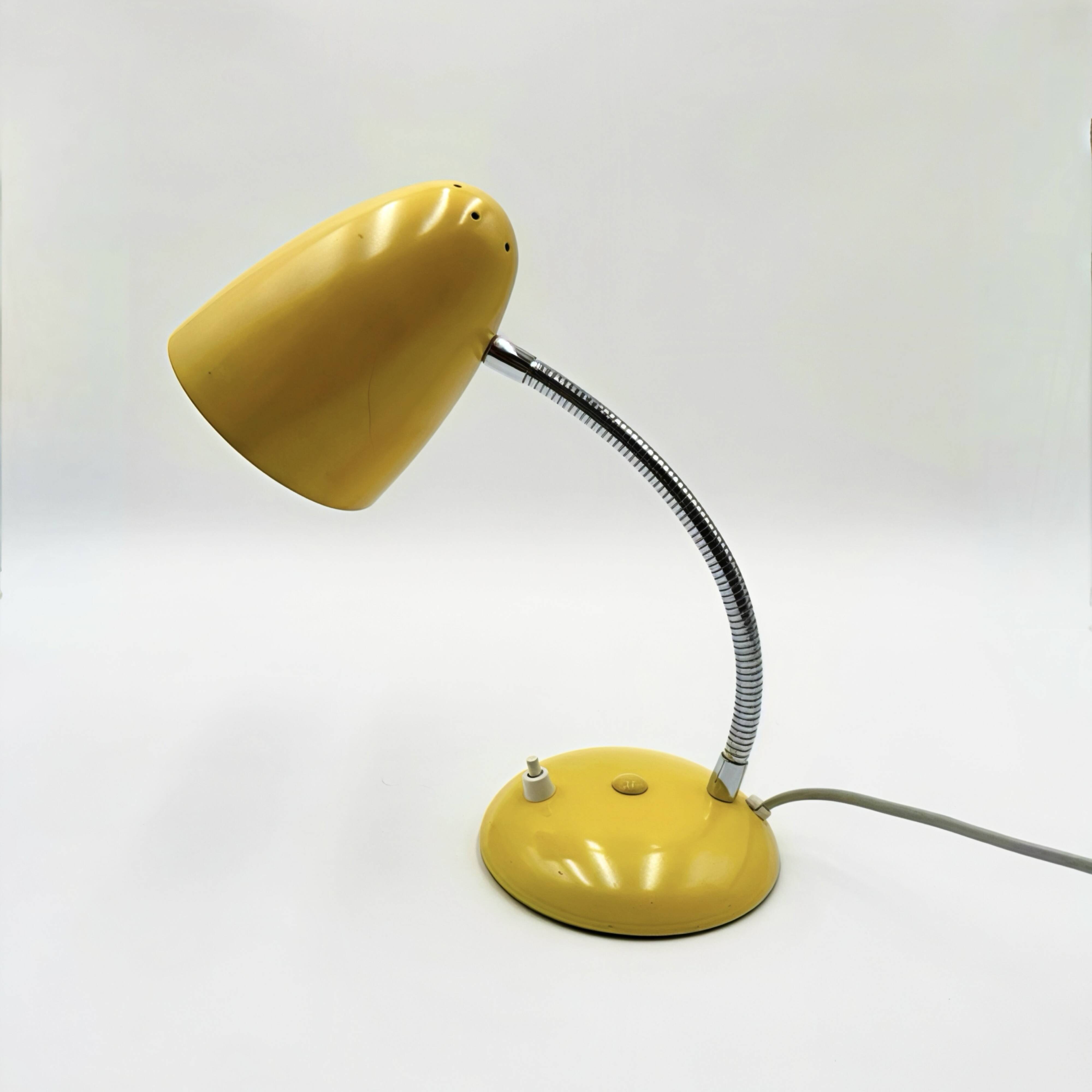 Vintage yellow cocotte lamp Igor Paris