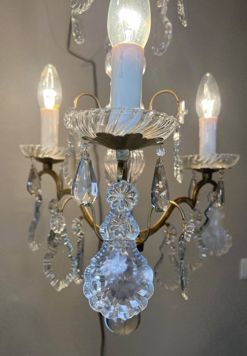 Small chandelier in bronze and crystal