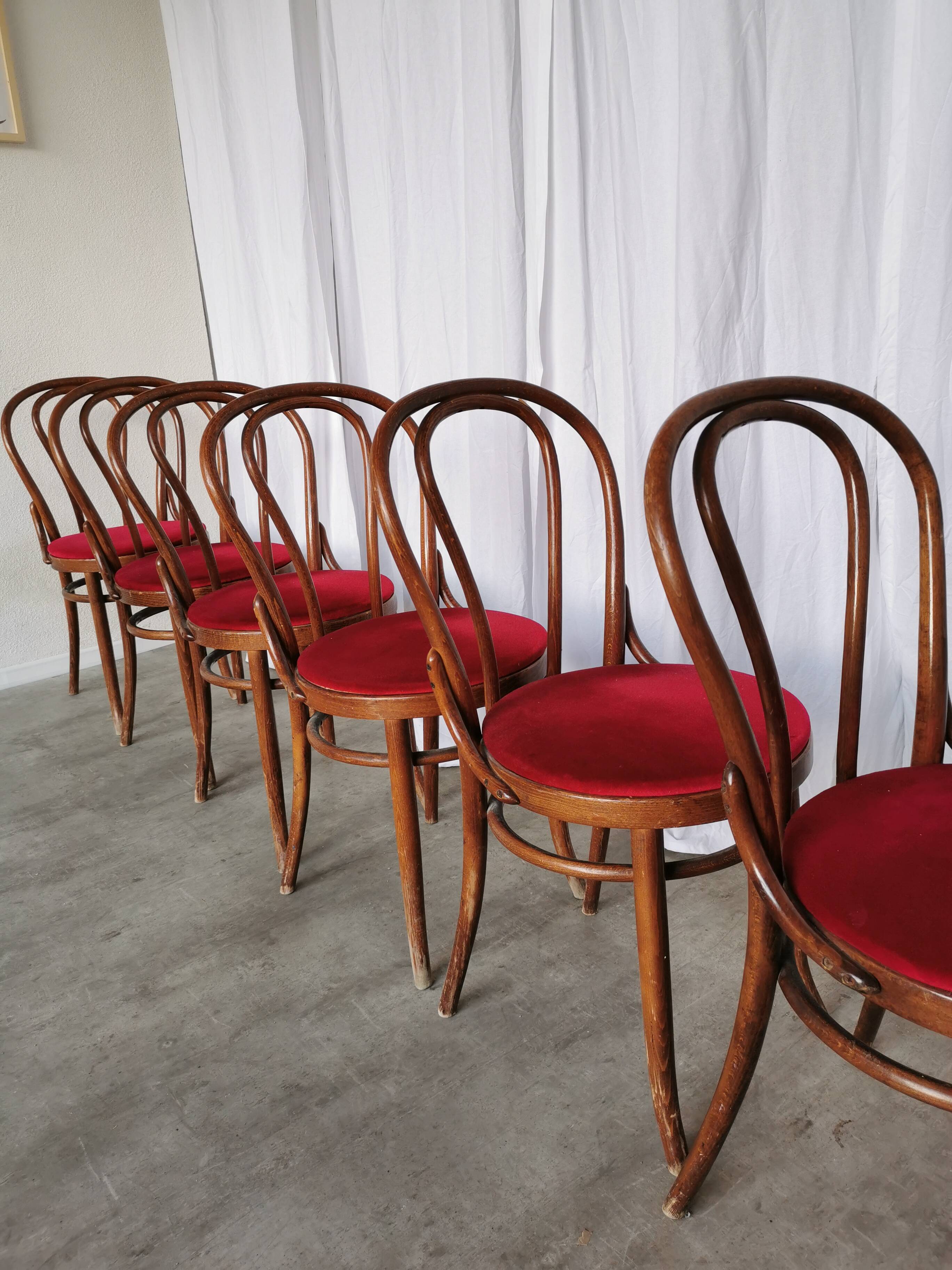 Set of 6 Vintage Bentwood Dining Chairs Set: 1970s , Red Uphols