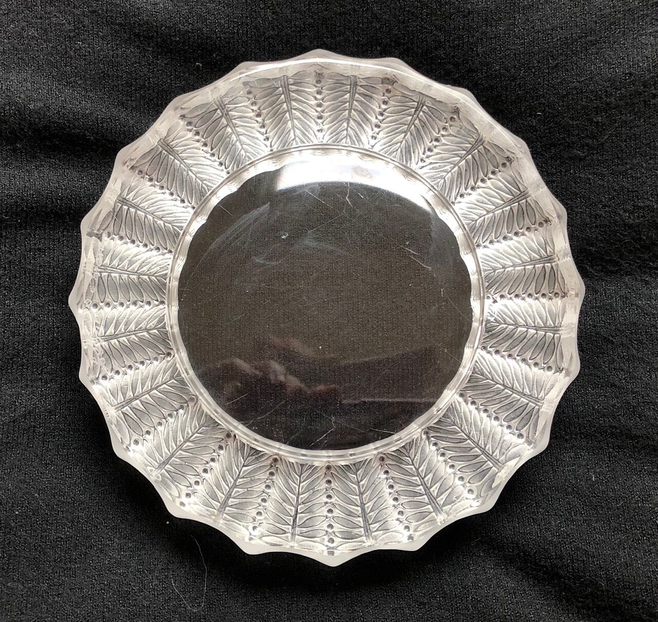 Vintage Lalique ashtray, Jamaican model, crystal