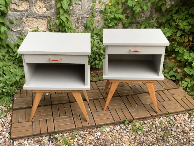 Paire de chevets pieds compas vintage 1950
