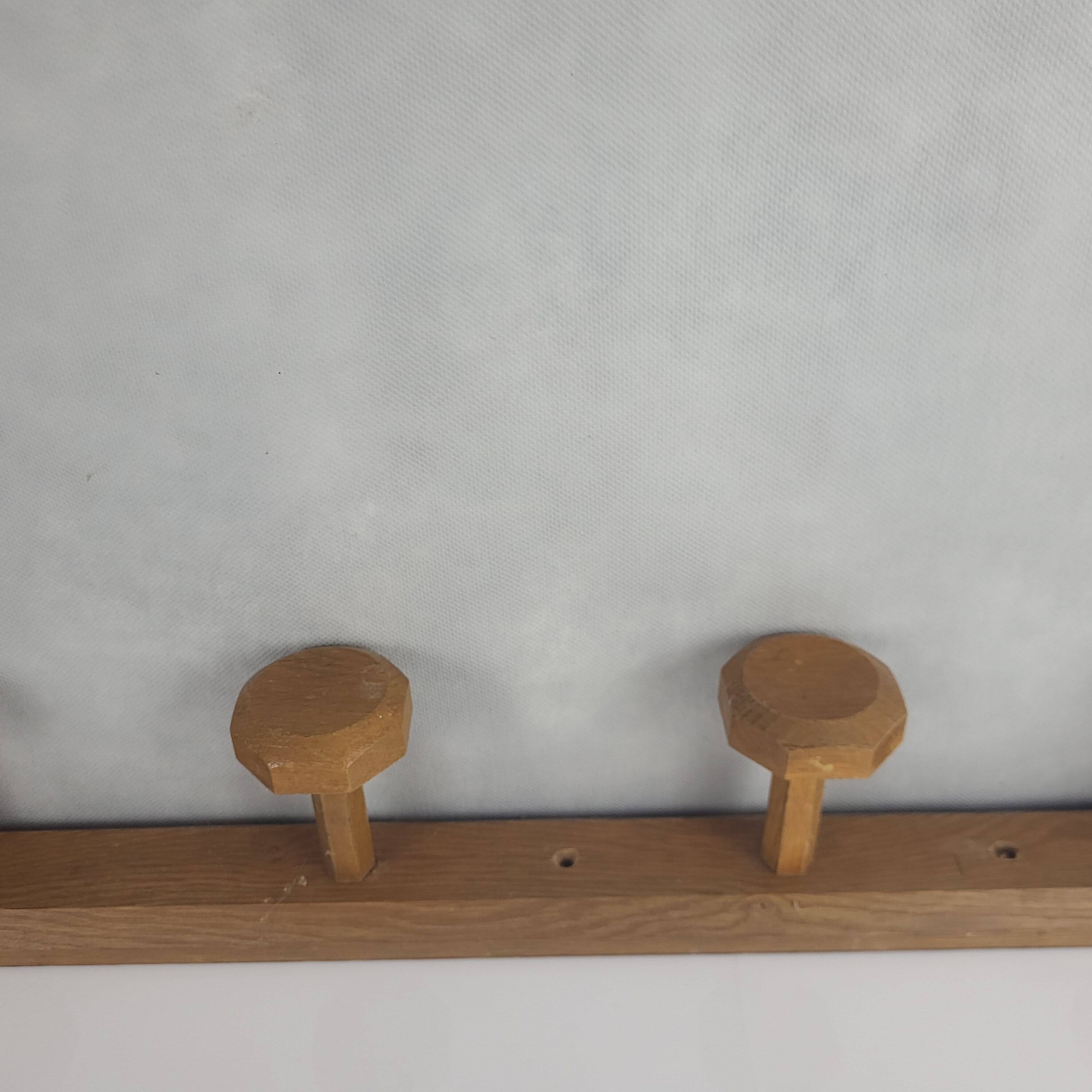 Coat rack with 5 hooks