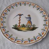 Decorative earthenware plate