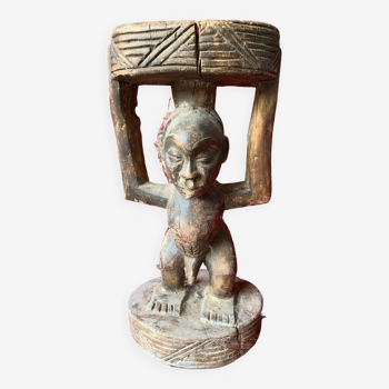 Ancienne statue africaine