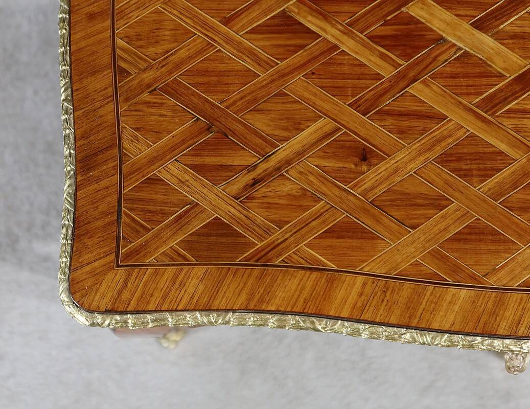 Small living room table in precious wood, louis xv style – 1st part 19th century