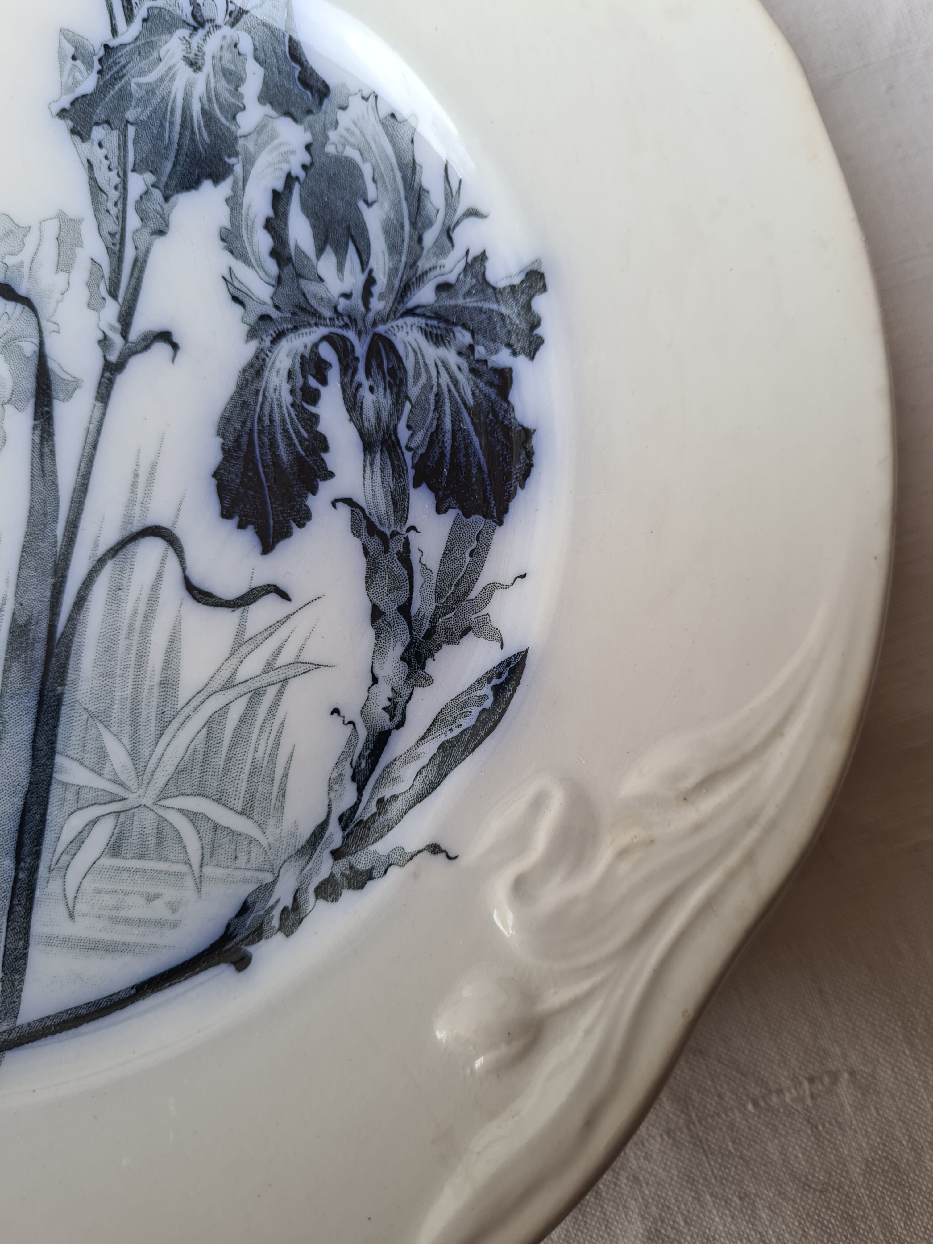 Villeroy and Boch Iris plates