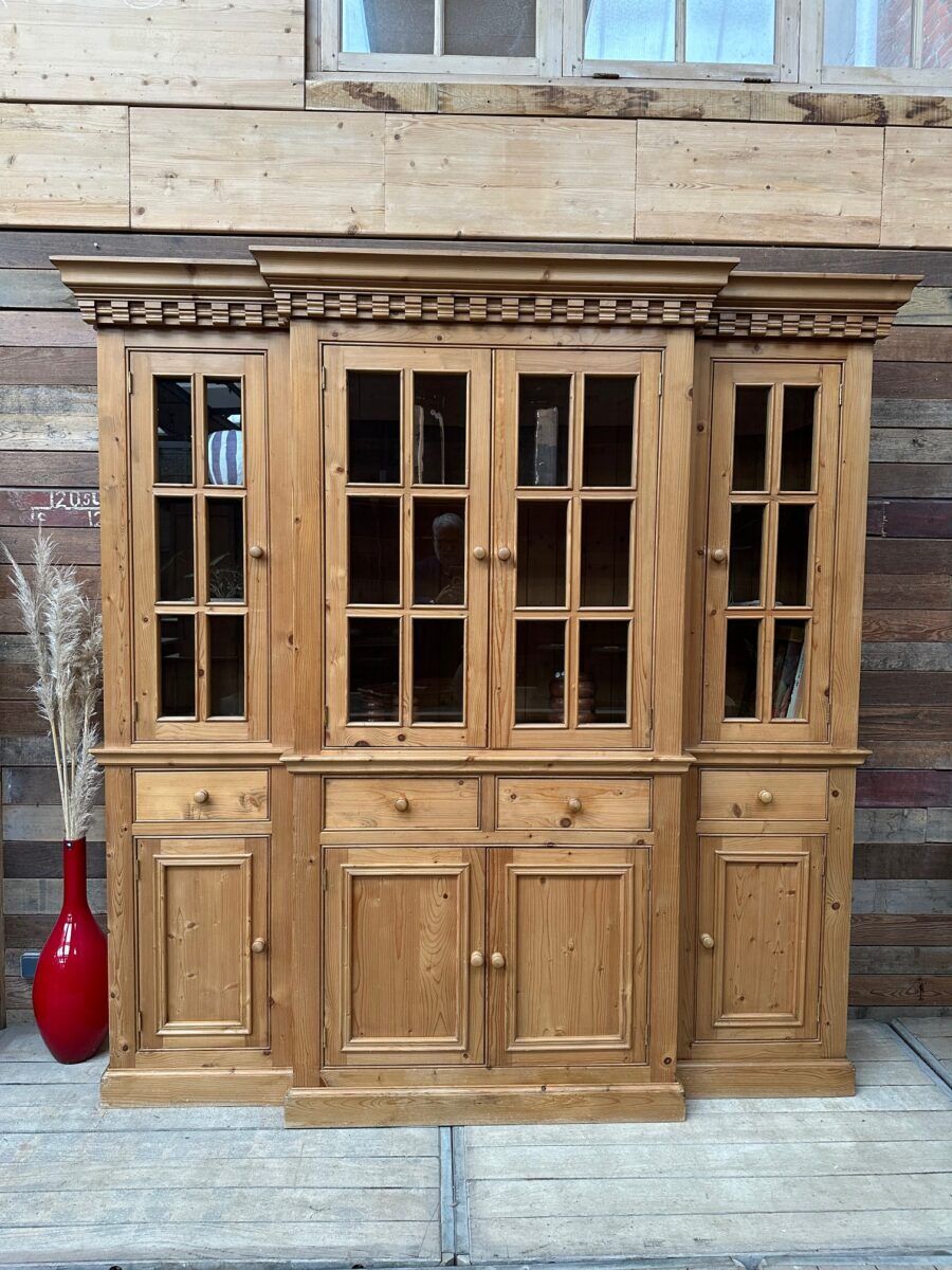 Pine shop display cabinet
