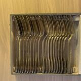 10 table forks and spoons