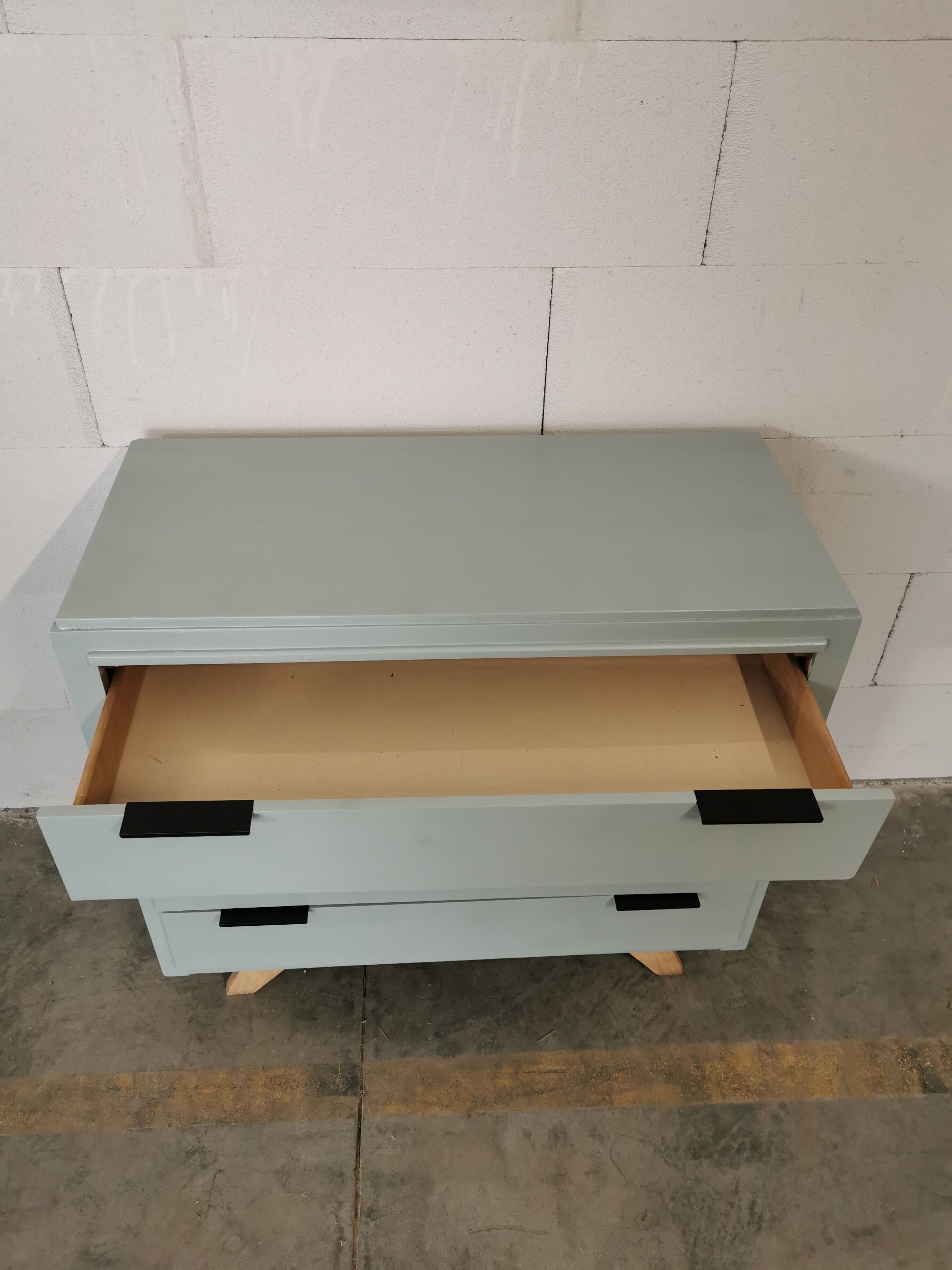 Vintage dresser