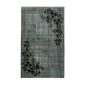 Handmade contemporary oriental 1980s 162 cm x 262 cm black carpet