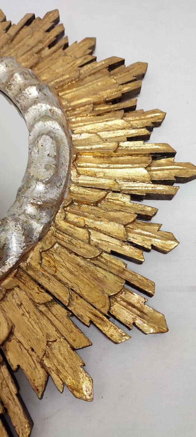 Miroir soleil en bois. Espagne, années 1960.