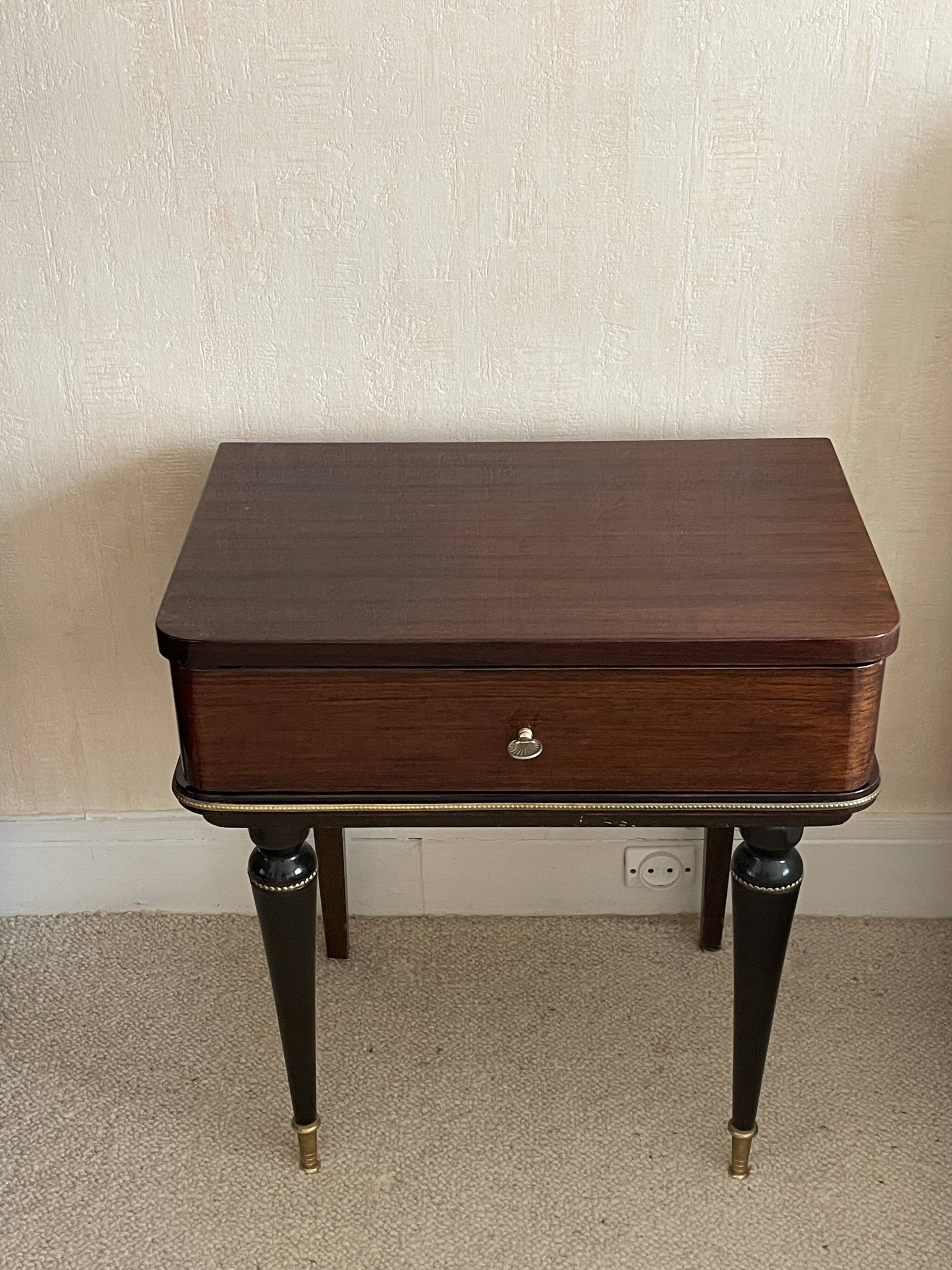 Set of 2 vintage bedside tables in varnished rosewood