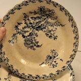 2 flat plates from Gien, thistles model