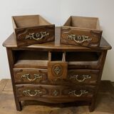 Petite Commode  Dite " Parisienne " En Noyer Et Hêtre .