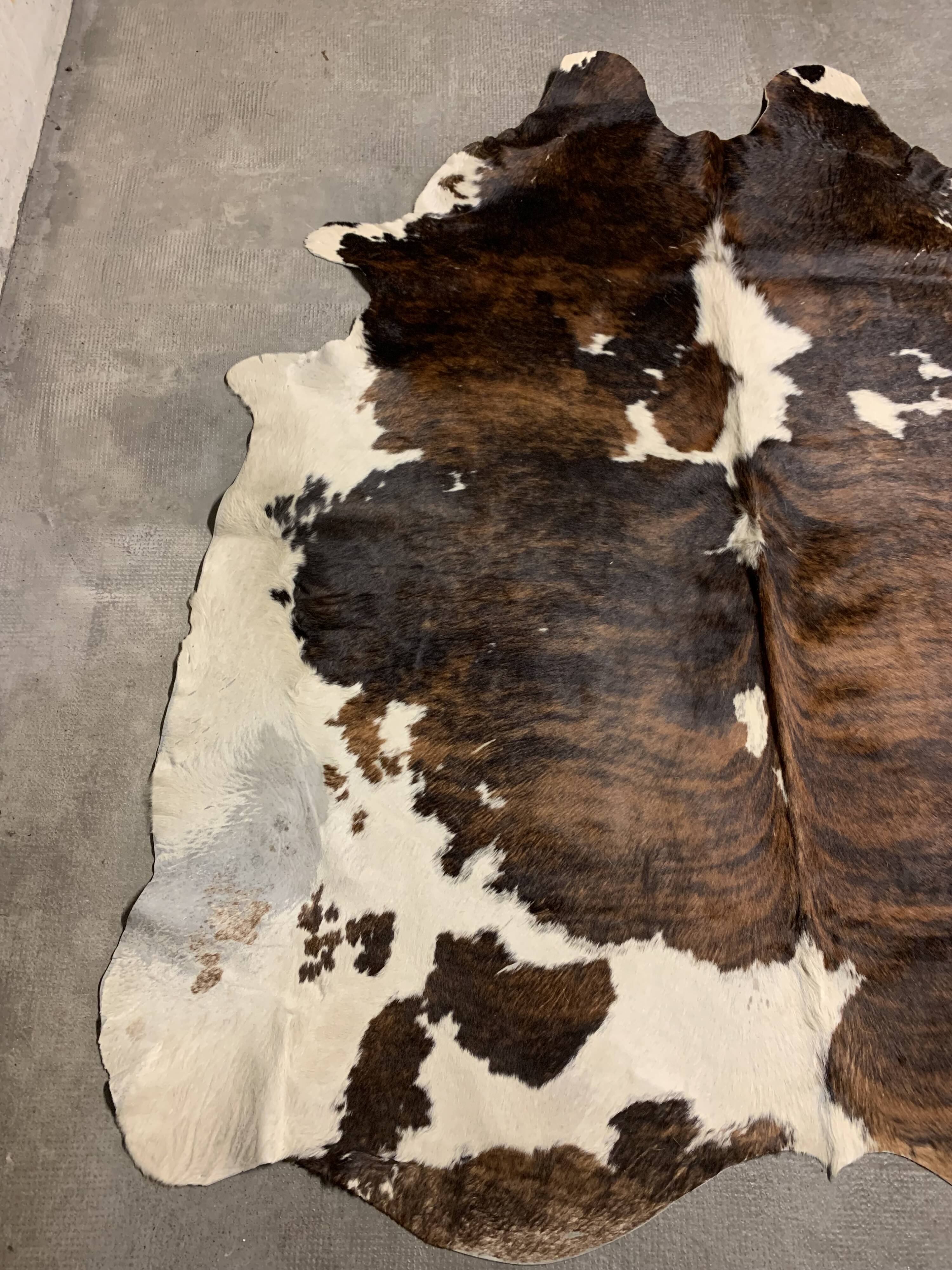 Vintage cowhide rug 1970