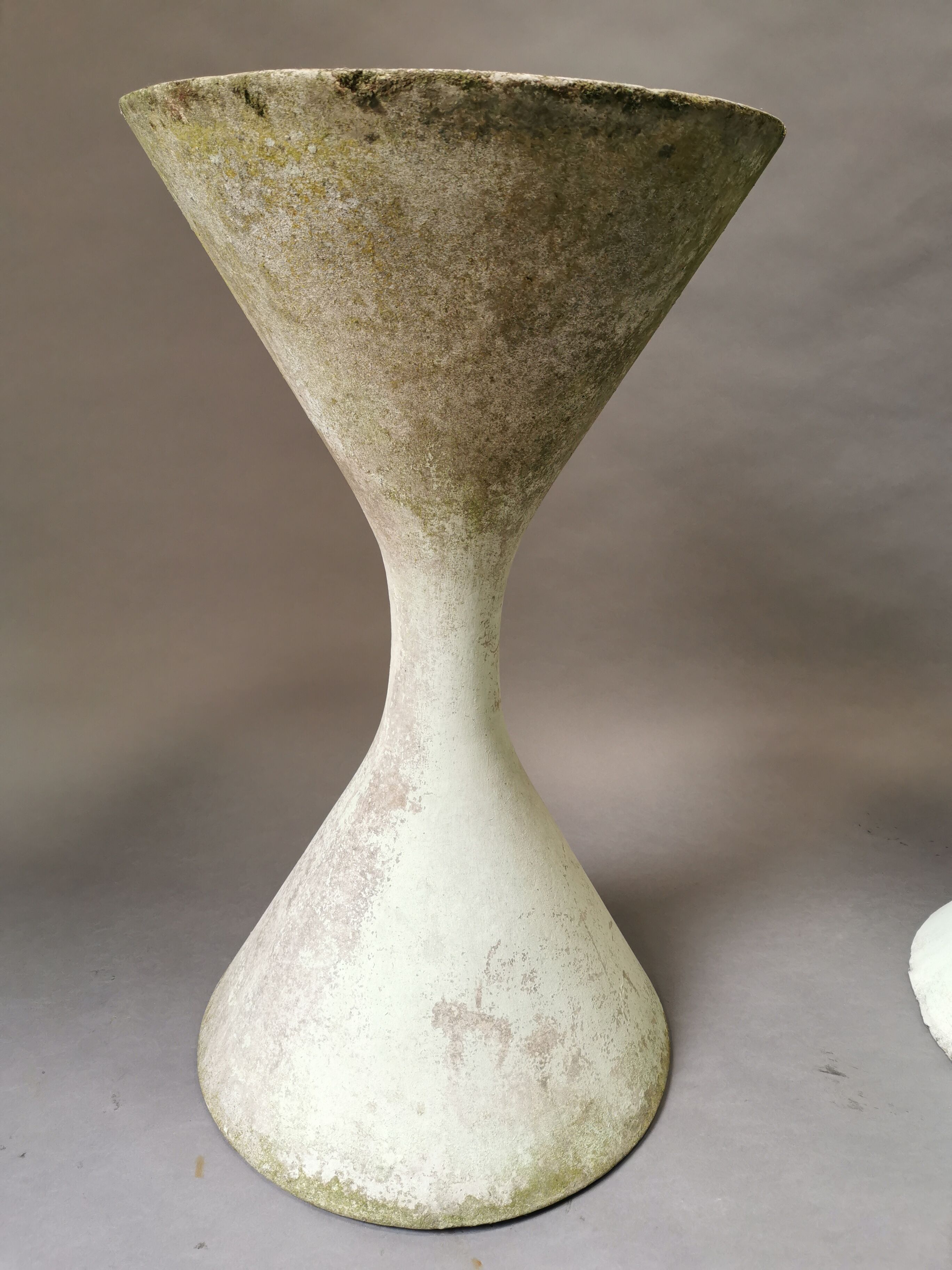 Pair of Diabolo gardeners by Anton Bee and Willy Guhl for Eternit 60s