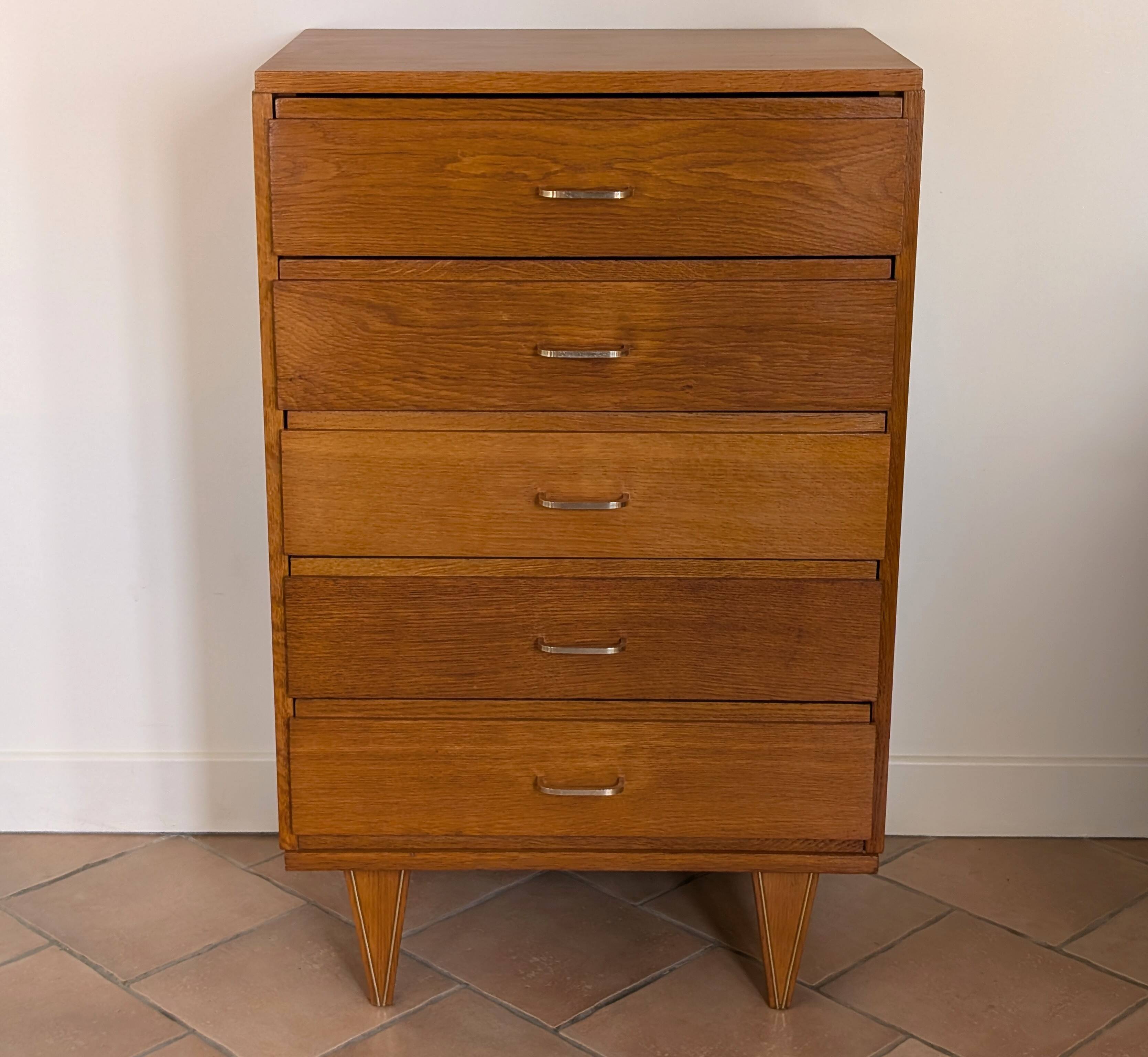 Vintage chest of drawers