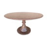 Round table in polished granite