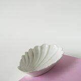 Shell-shaped ceramic pocket tray, 1960