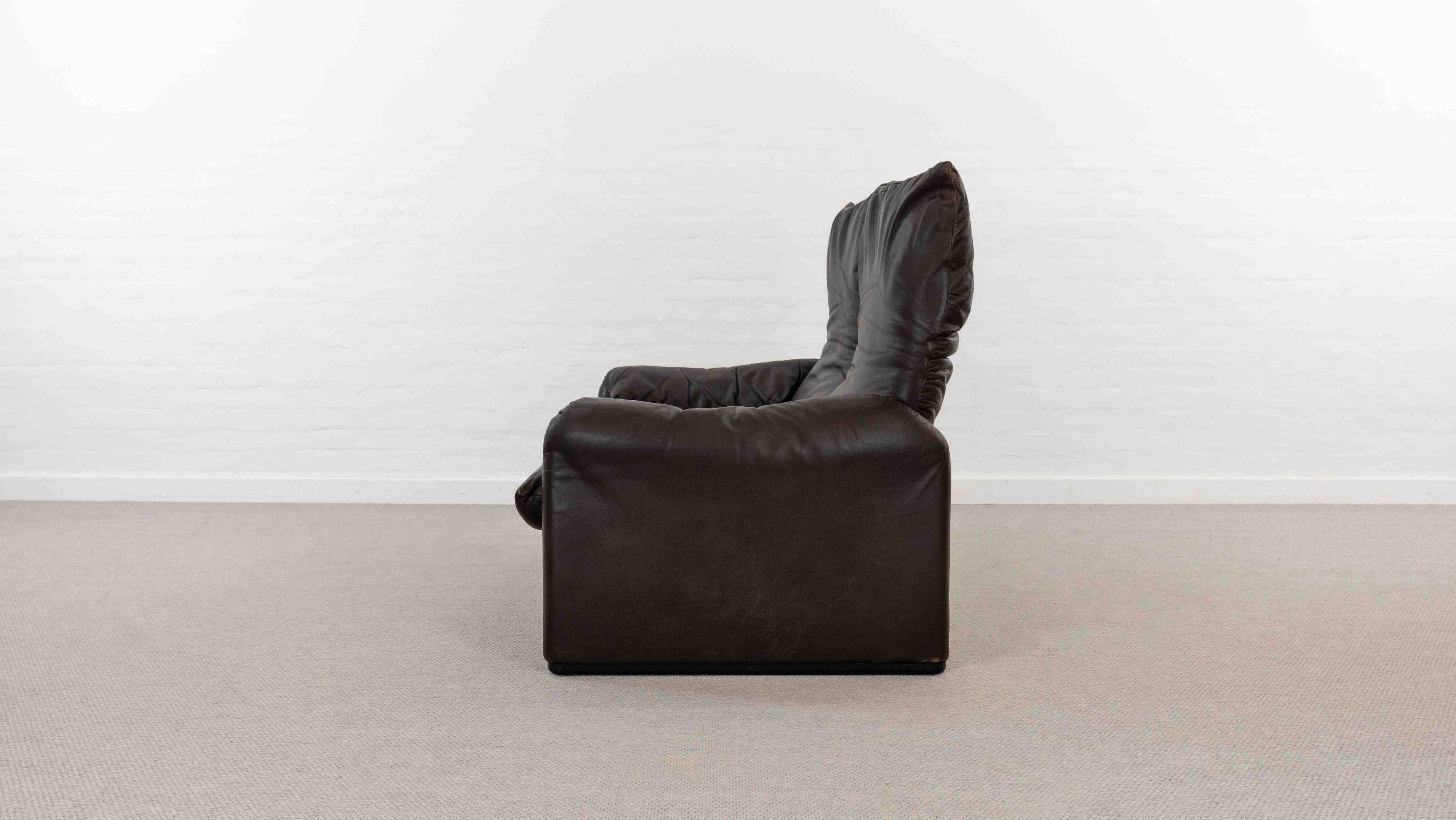 Brown leather 2-seater sofa Cassina Maralunga by Vico Magistretti