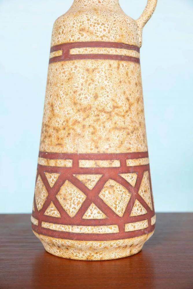 Vintage vase from the 60s, W-Germany footed vase in caramel yellow.