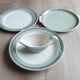 Service de plats Villeroy et Boch, en faience blanche et verte, Mettlach, France Saar