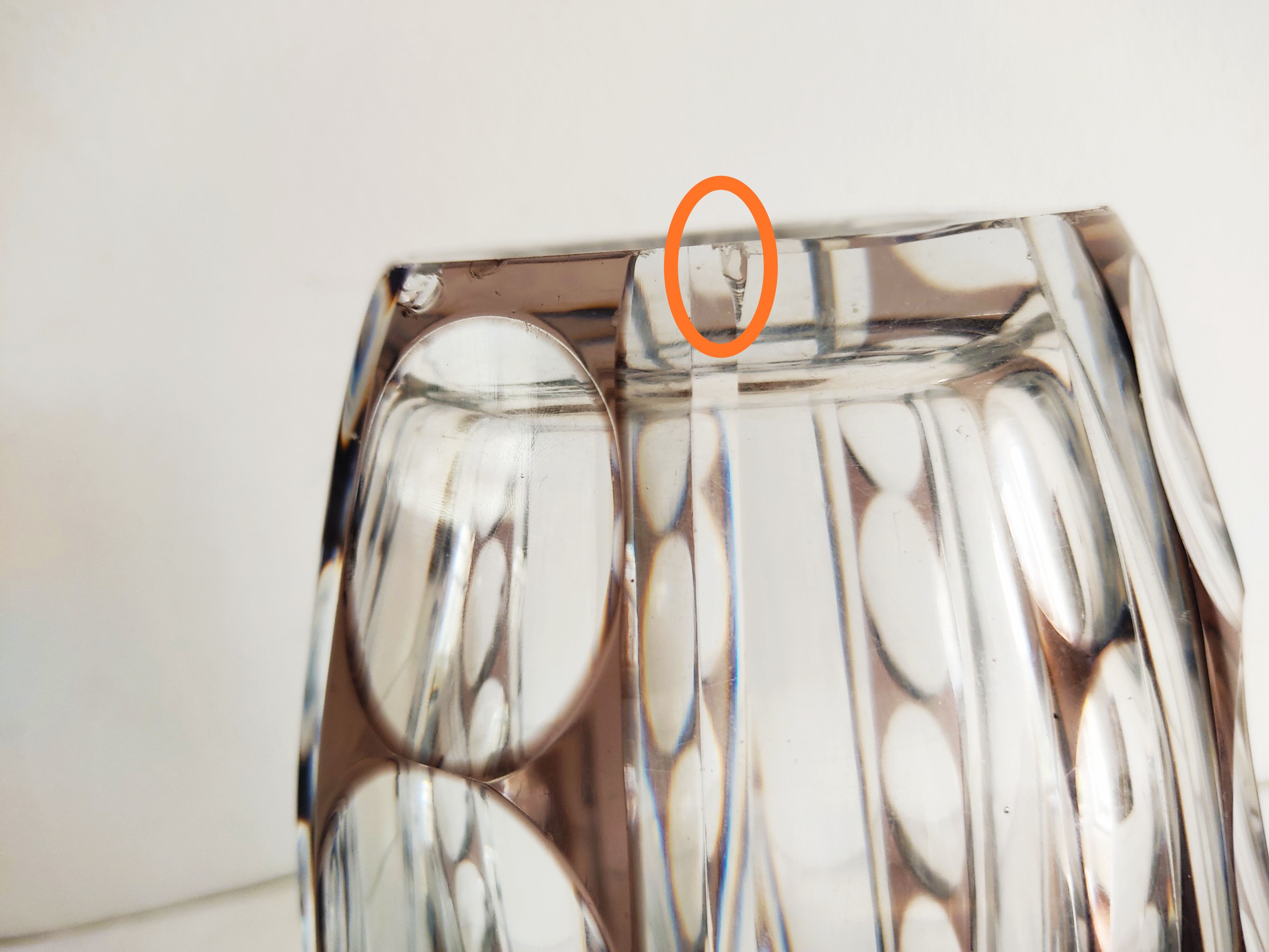 Large crystal vase cut in Val Saint Lambert lozenges