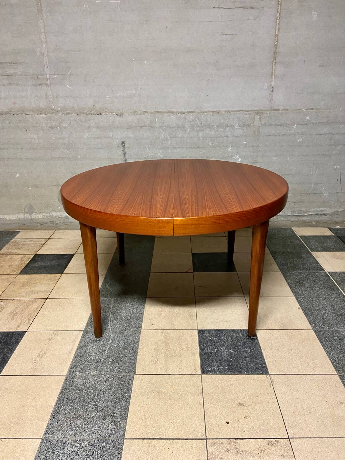 Vintage teak extendable table