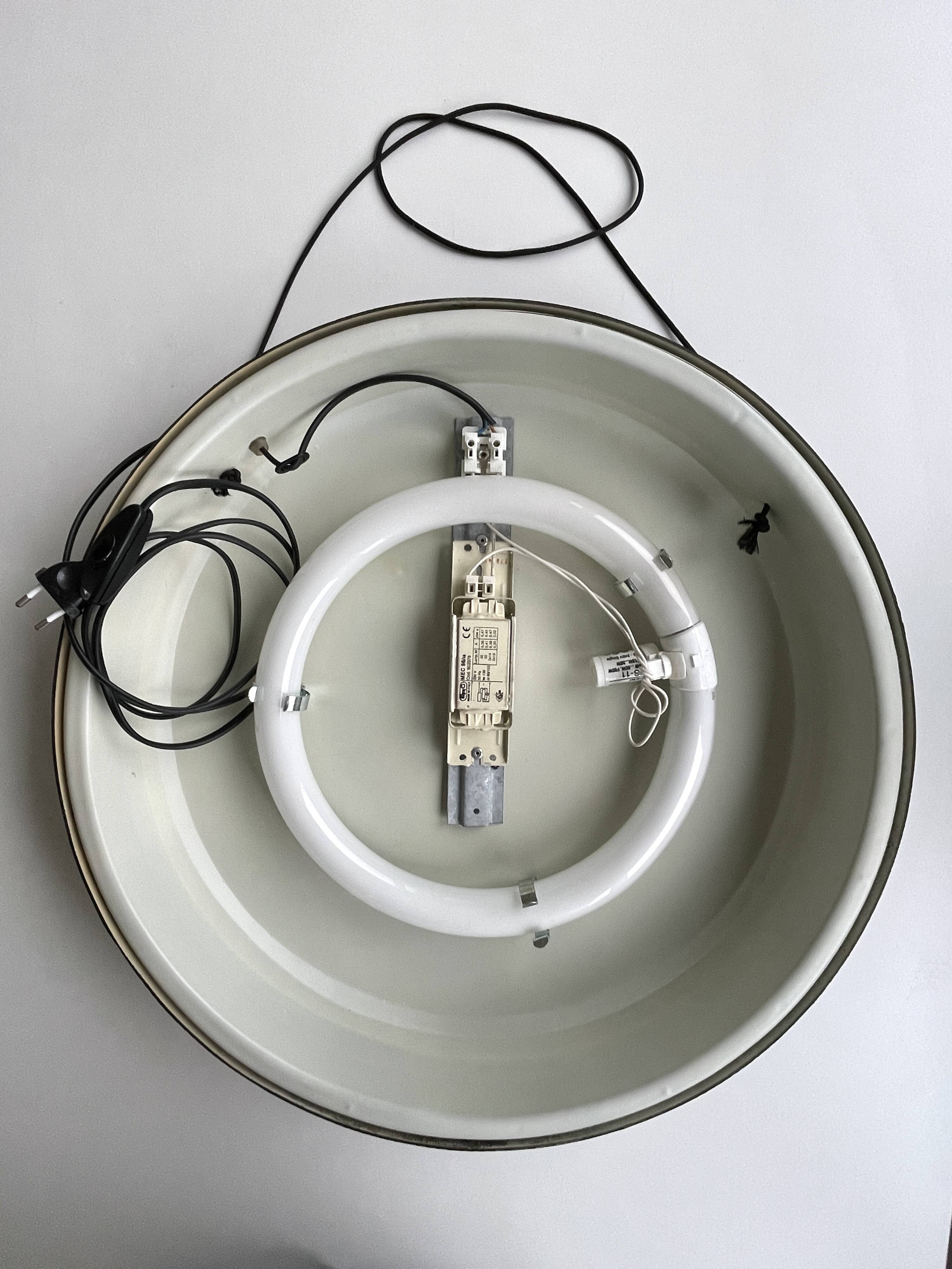 Ceres illuminated advertising sign