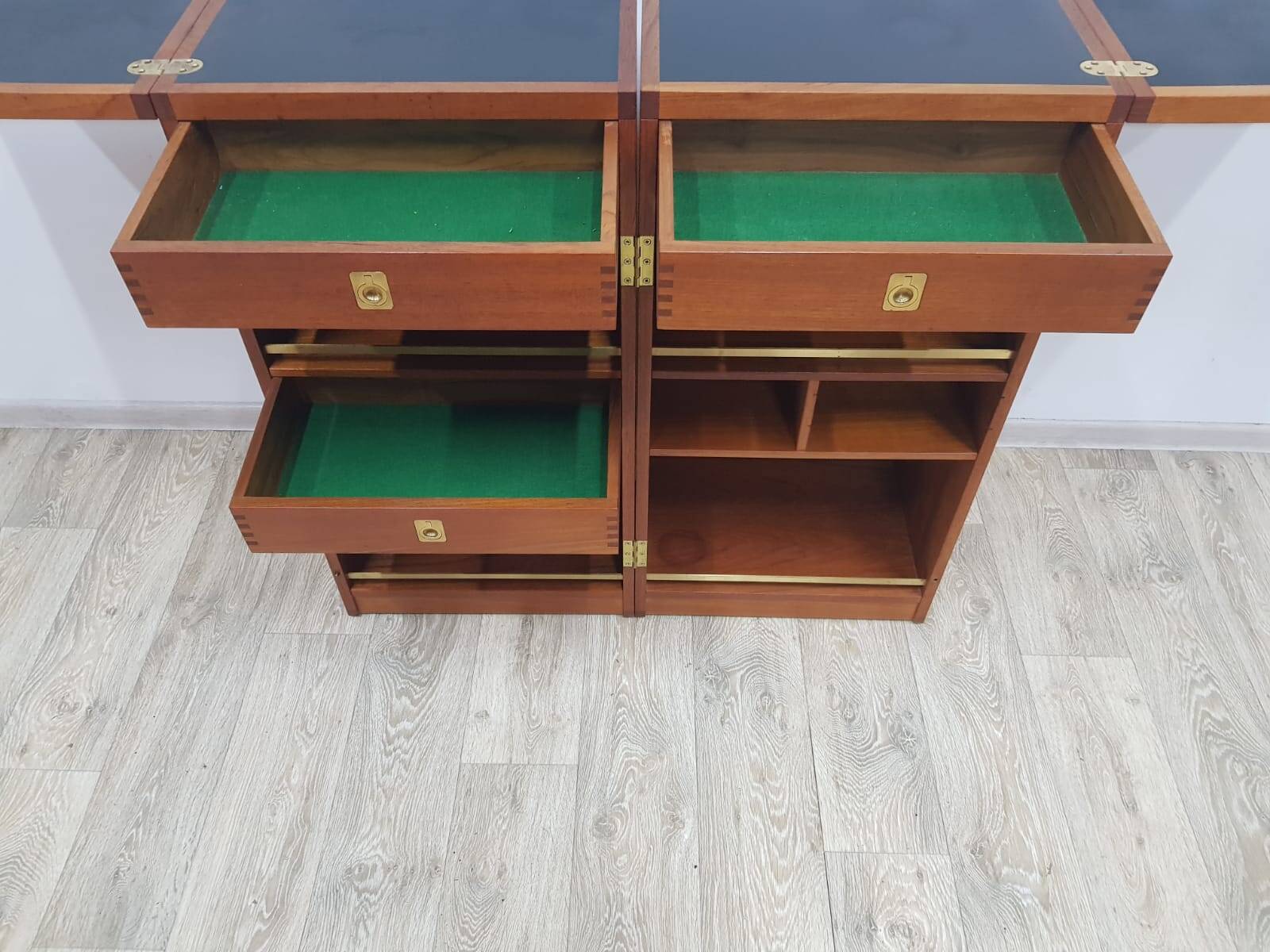 Design / Barek Teak Dyrlund / Reno Wahl Iversen / Danemark, années 1960