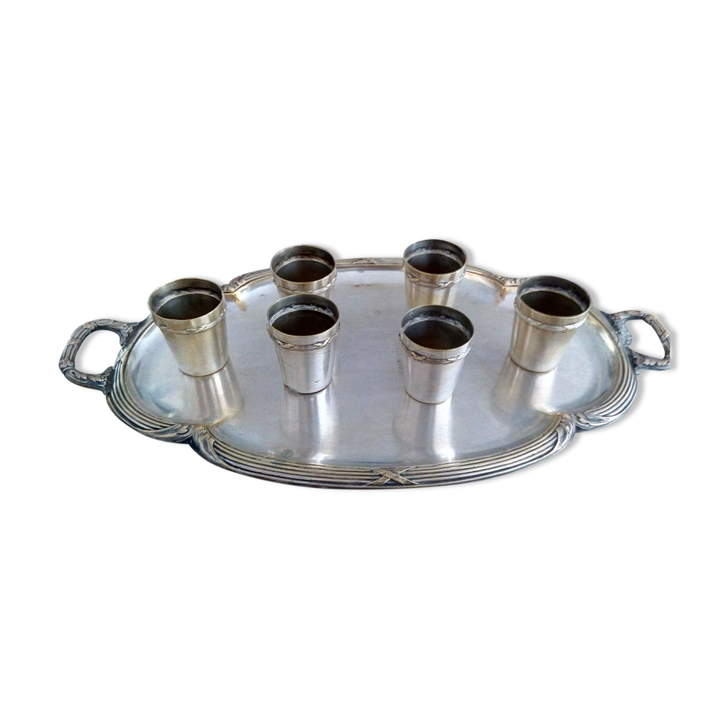 Silver metal liquor service