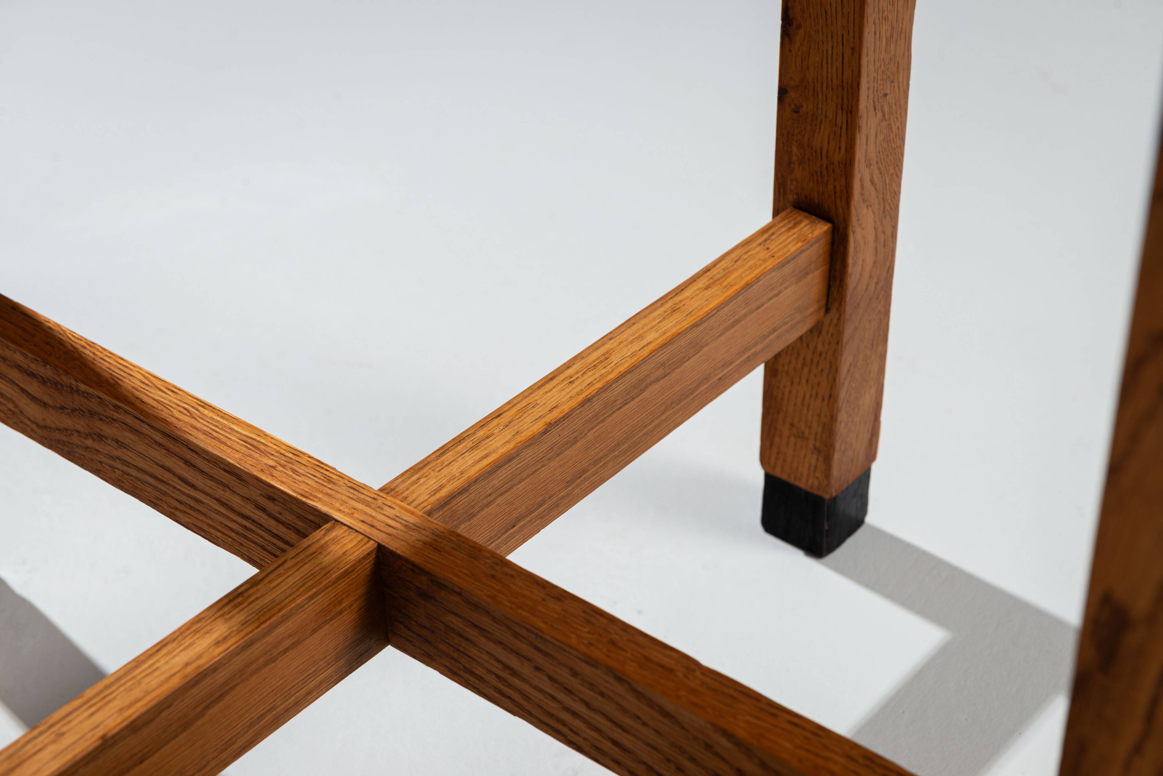 Art Deco Amsterdamse School round sidetable