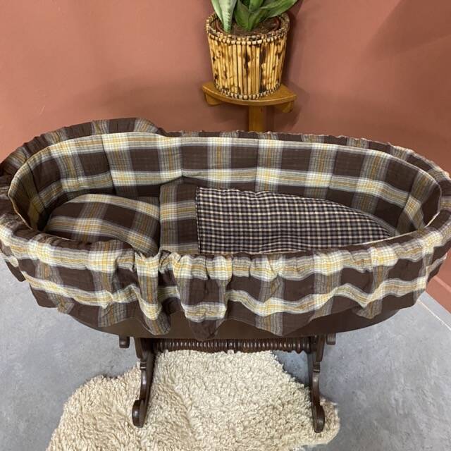 Berceau à bascule en bois 19ème