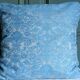 Coussin plissé drapé en tissu satiné, France vers 1970