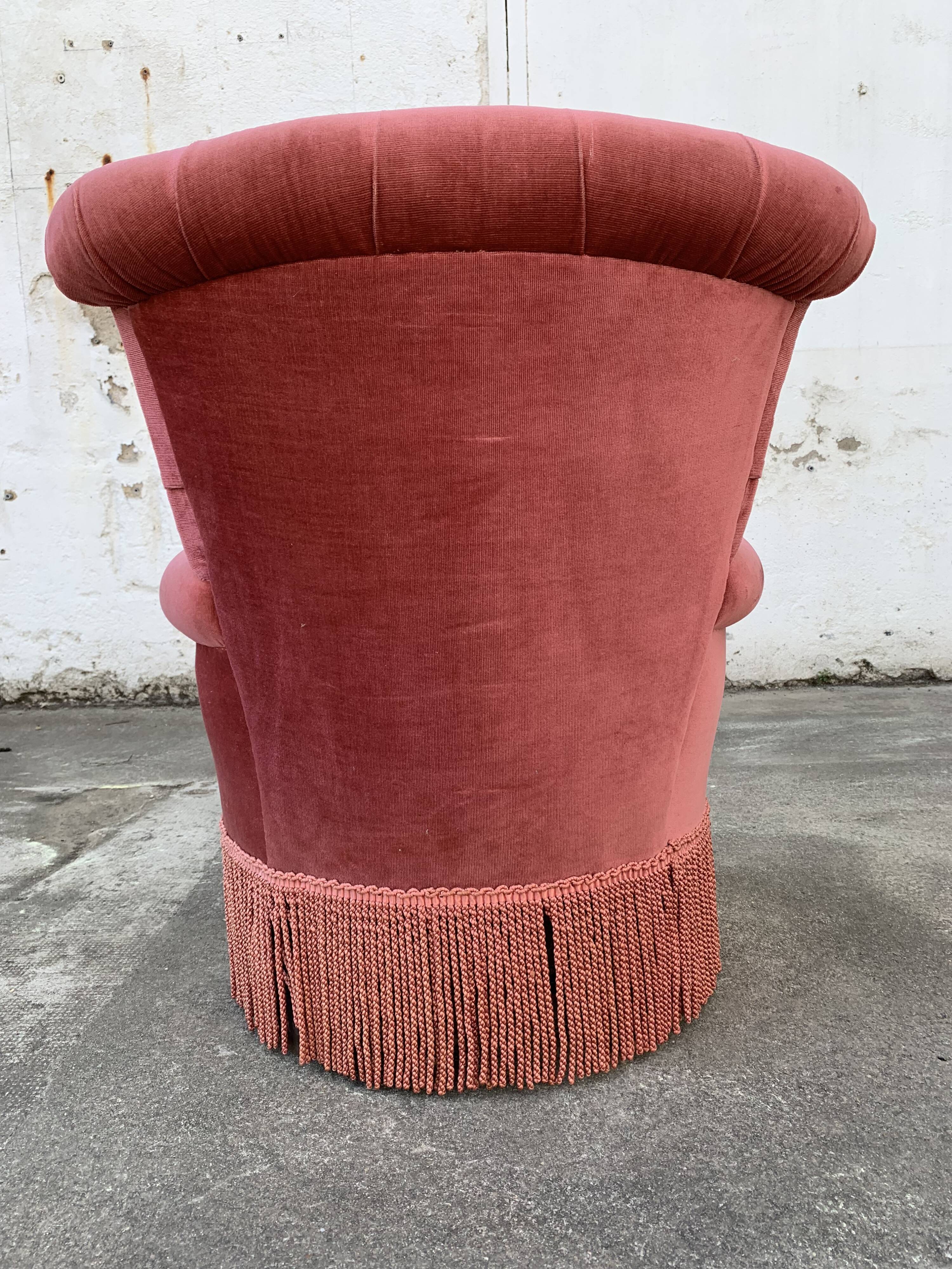 Padded pink toad armchair