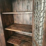 Massiv antik kolonial Schrank geschnitzt Holz Türen Gusseisen Gitter, Bali