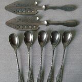 Lot de 2 cuillères à absinthe Berger et 5 petites cuillères à café en métal argenté
