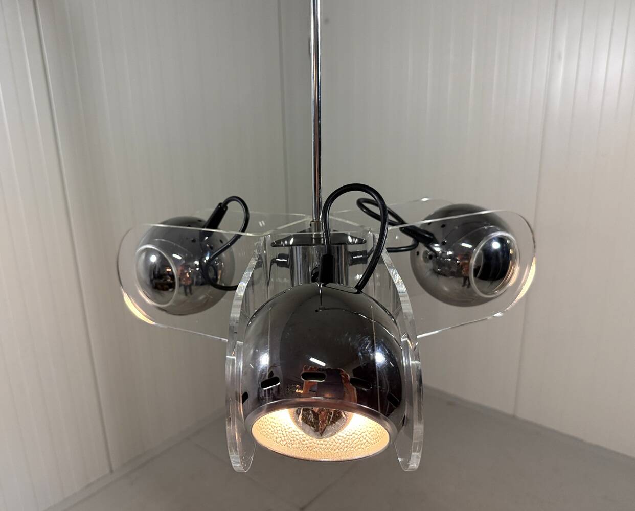 Gino Sarfatti style plexiglass hanging lamp 1970’s