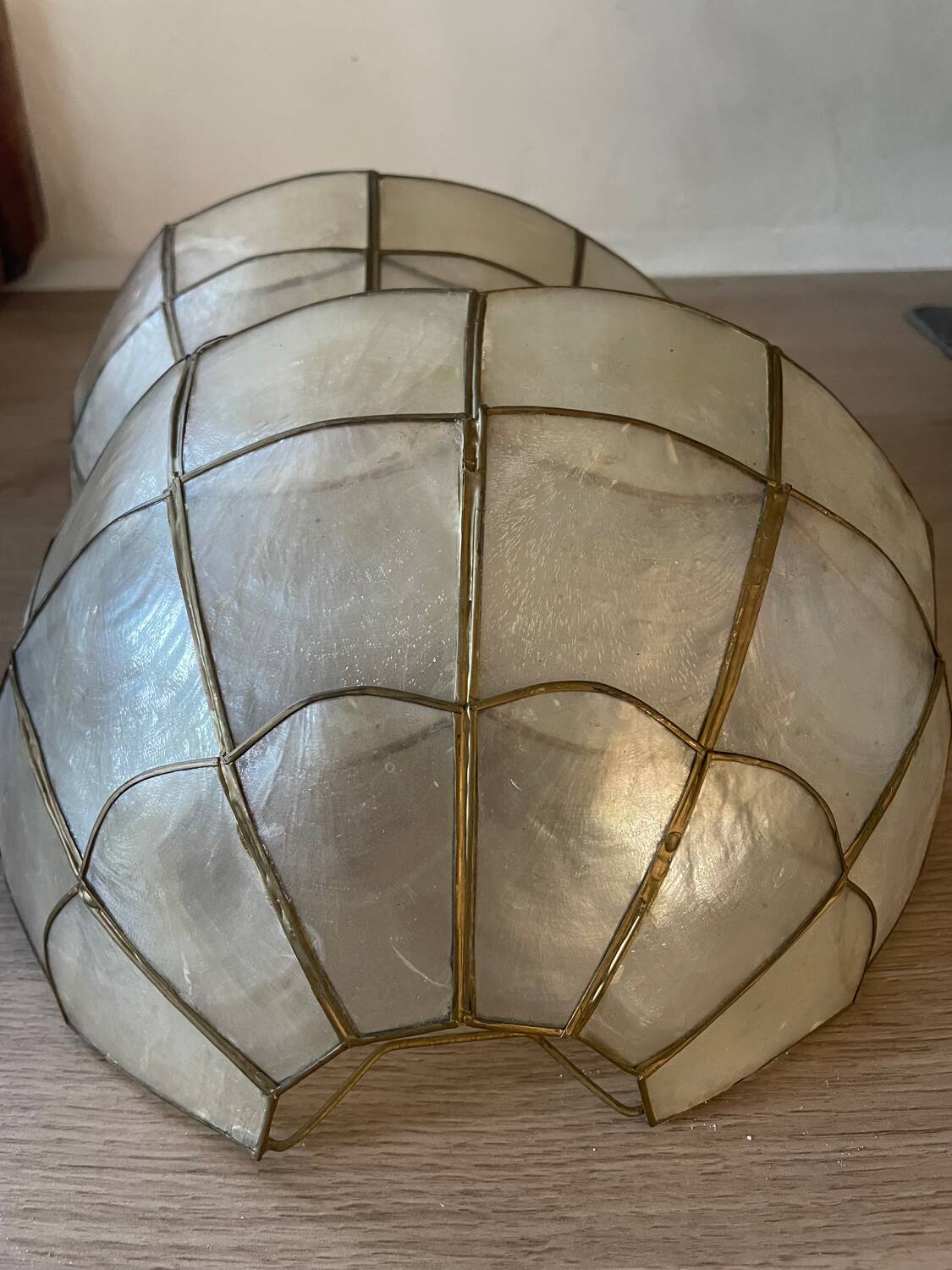 Pair of mother-of-pearl wall lights