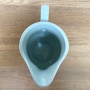 Pot à lait en porcelaine