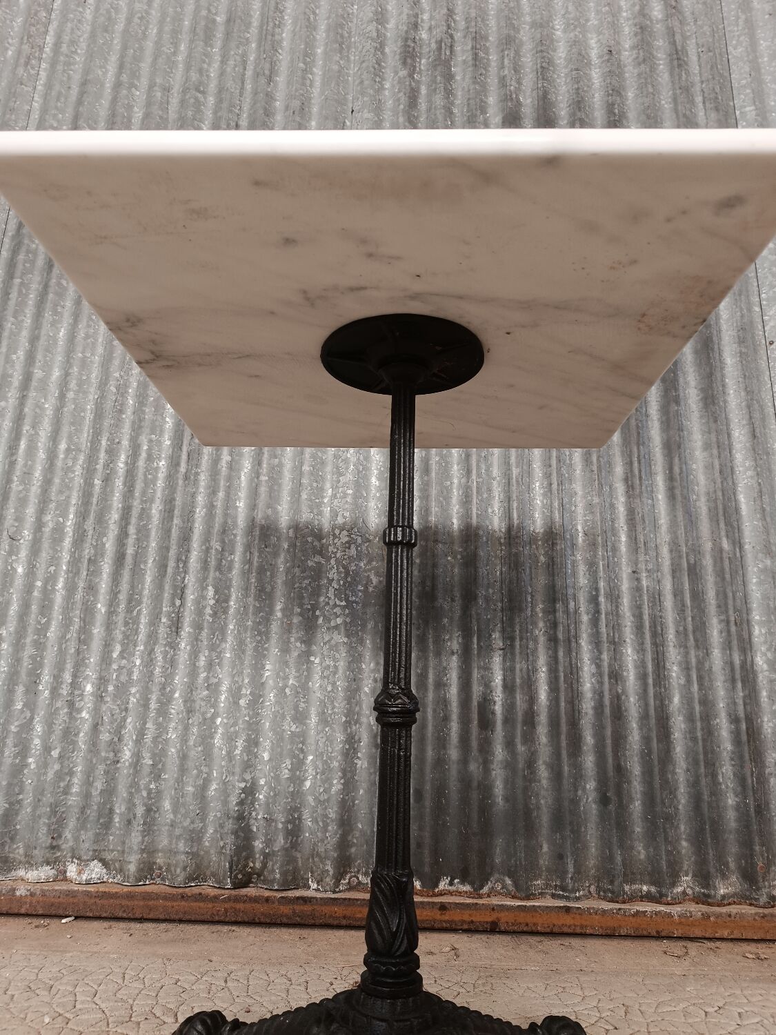 Vintage bar / bistro table in cast iron and marble